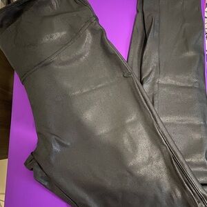 Time and Tru Glossy Black Leggings